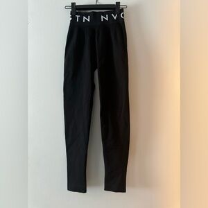 NVGTN Black Sports Seamless Leggings